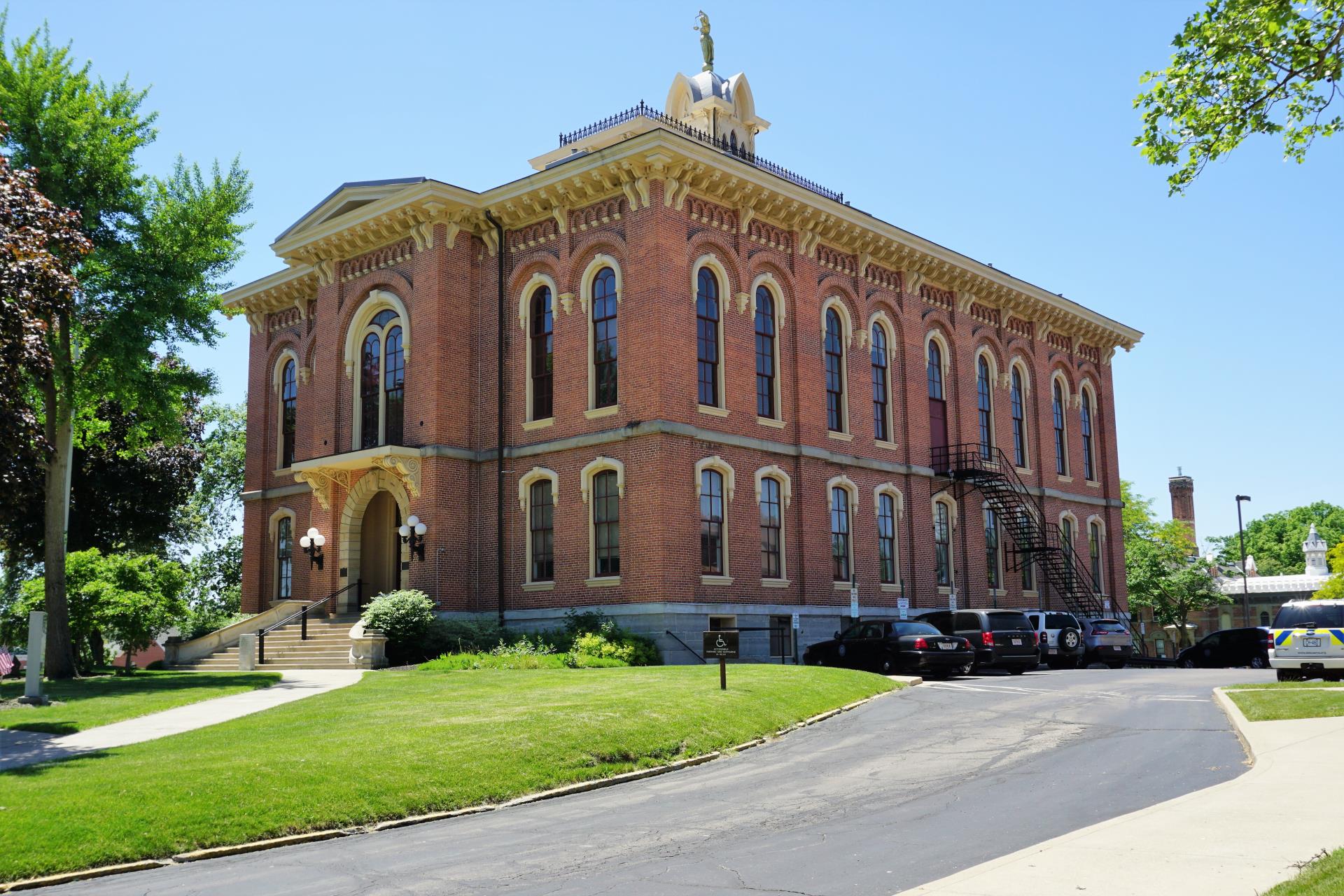 Historic-Courthouse